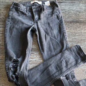 Hollister Super Skinny Ripped Jeans!